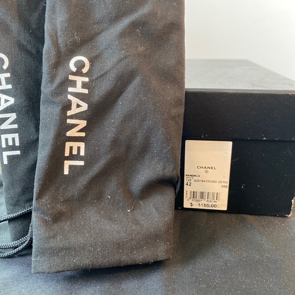 Chanel - Picture 2 of 5